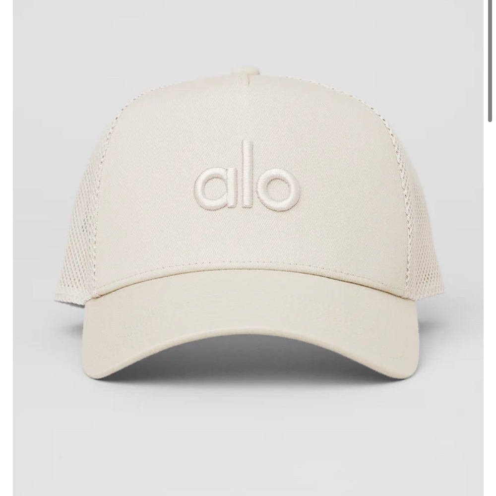 Alo trucker hat NWT